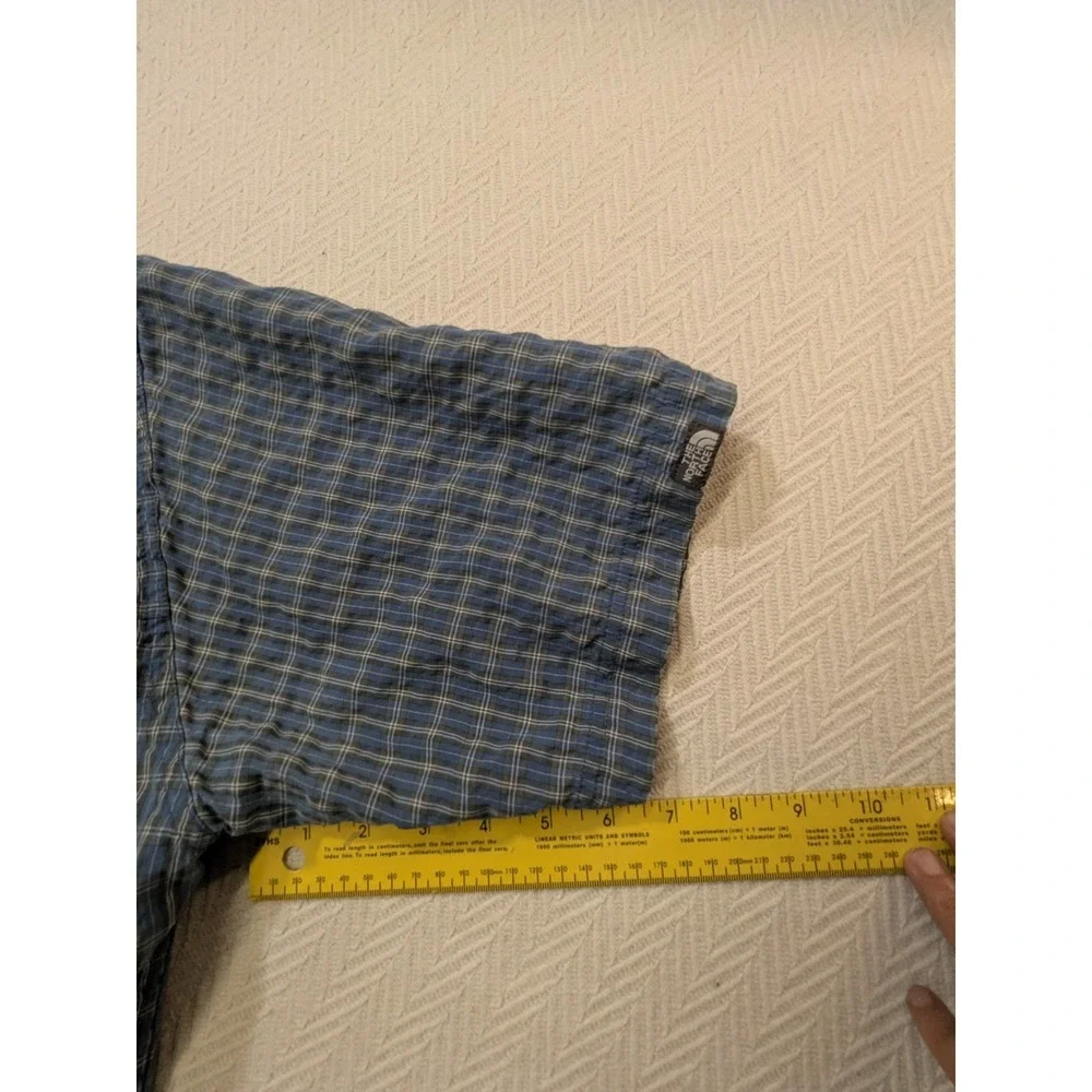 The North Face Mens Large Blue Plaid Short Sleeve Vented Hiking Fishing Shirt